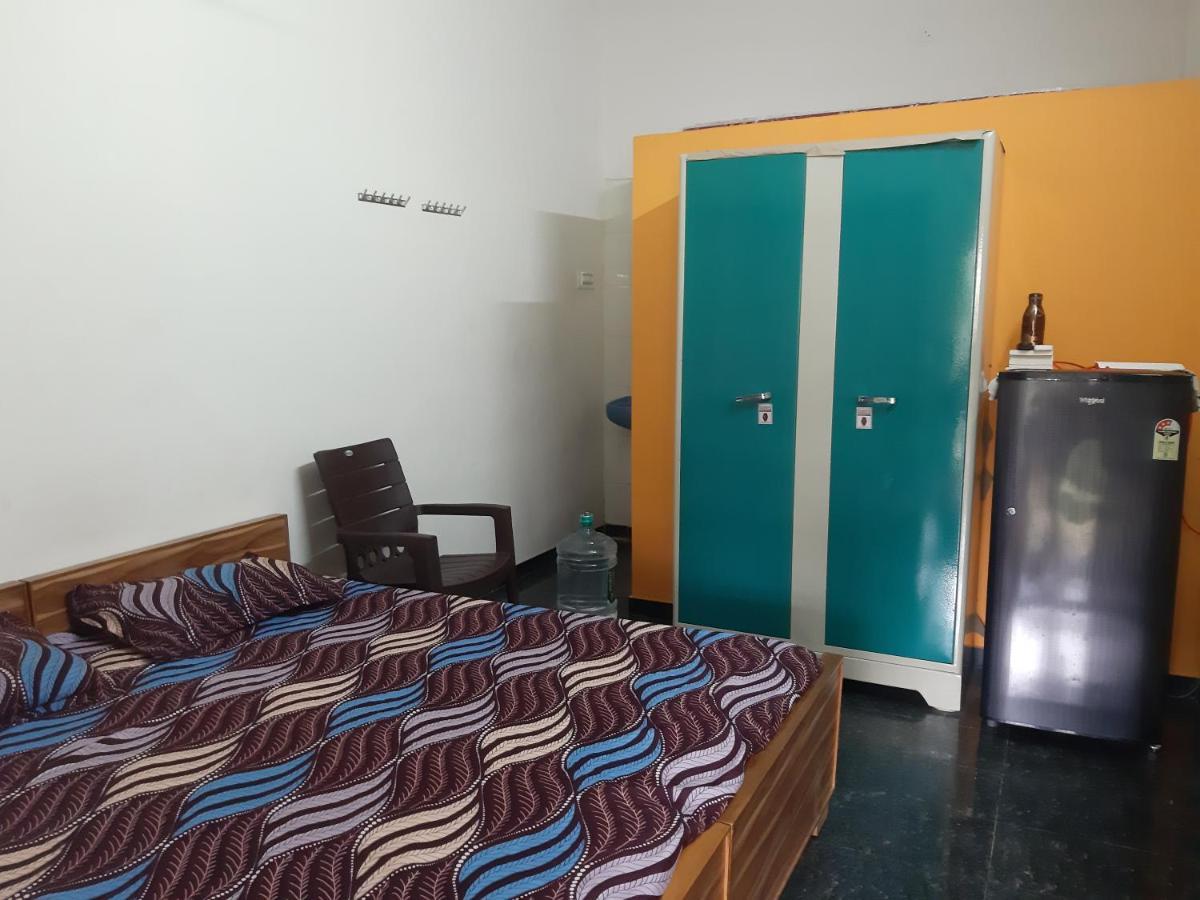 Agsara Home Stay Коимбатур Экстерьер фото