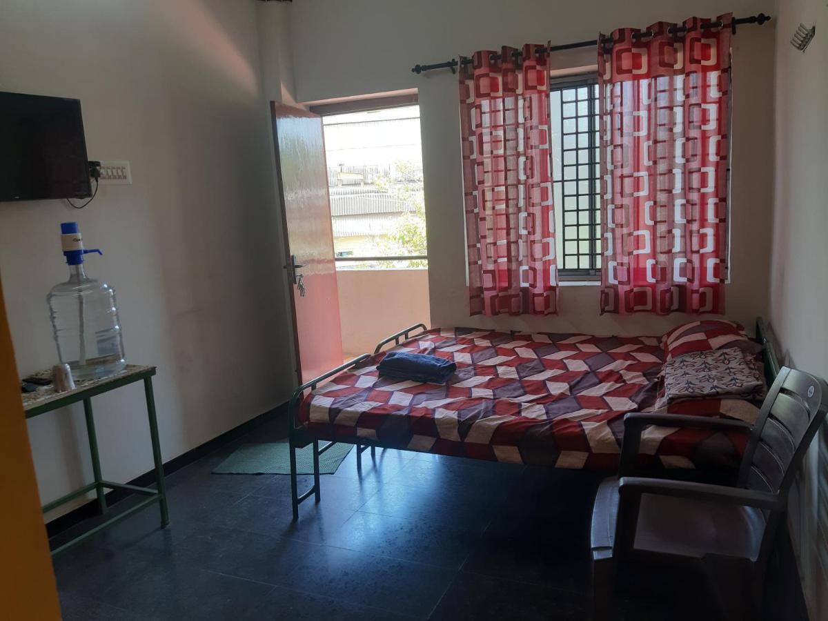 Agsara Home Stay Коимбатур Экстерьер фото